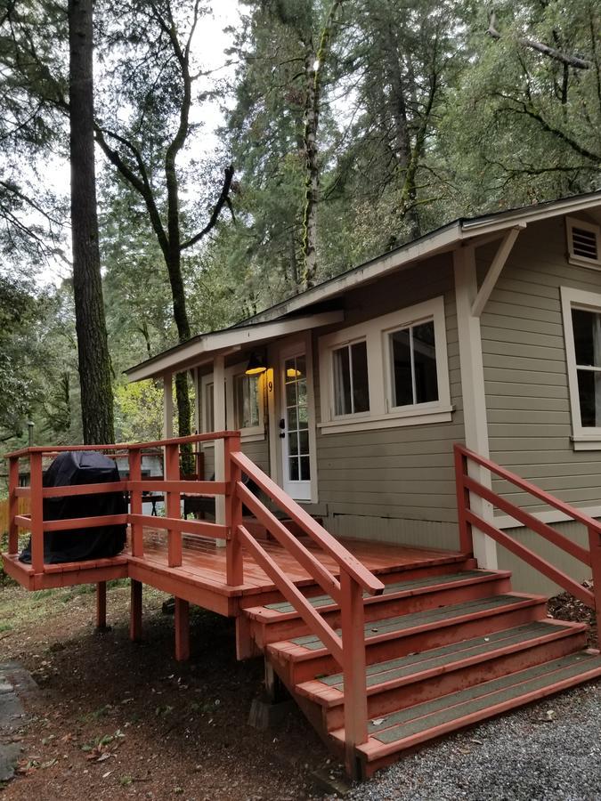 China Creek Cottages Willow Creek Exterior foto